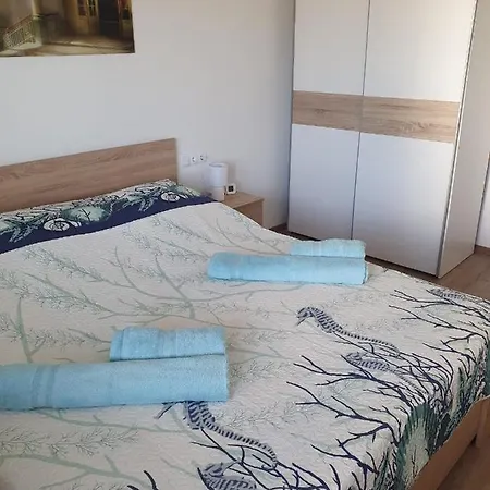 شقة Odlicno Opremljeni Novouredeni Iva, Okrug Gornji تروغير