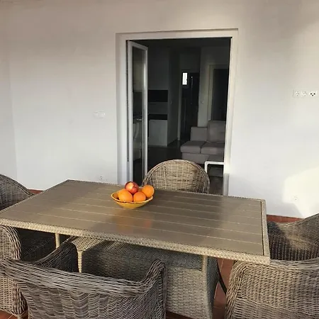 Odlicno Opremljeni Novouredeni Iva, Okrug Gornji * تروغير