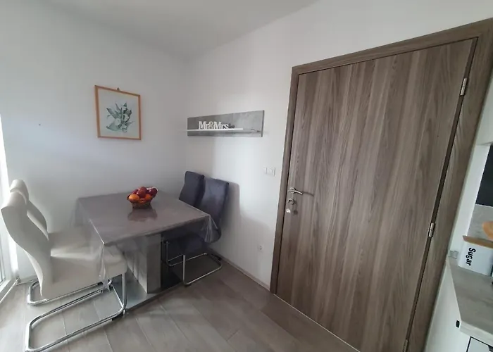 Appartement Odlicno Opremljeni Novouredeni Iva, Okrug Gornji *