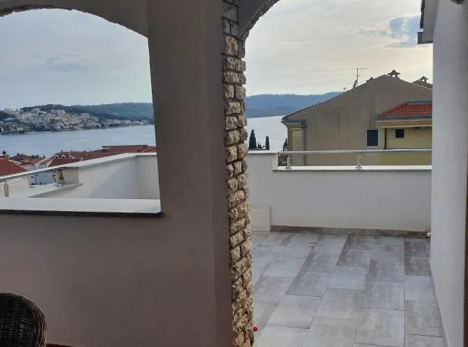 Appartement Odlicno Opremljeni Novouredeni Iva, Okrug Gornji Trogir