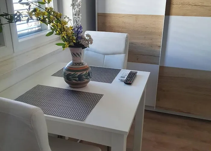 Odlicno Opremljeni Novouredeni Iva, Okrug Gornji Trogir