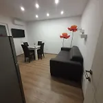 Apartment Odlicno Opremljeni Novouredeni Iva, Okrug Gornji