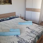 Apartment Odlicno Opremljeni Novouredeni Iva, Okrug Gornji Trogir