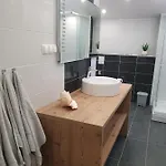 Odlicno Opremljeni Novouredeni Iva, Okrug Gornji * Trogir