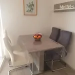 Odlicno Opremljeni Novouredeni Iva, Okrug Gornji Trogir