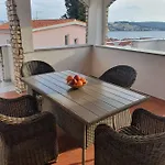 Apartment Odlicno Opremljeni Novouredeni Iva, Okrug Gornji *