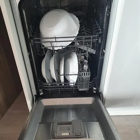 Apartman Odlicno Opremljeni Novouredeni Iva, Okrug Gornji *